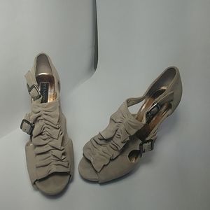 Steve Madden Luxe L-Swing size 8